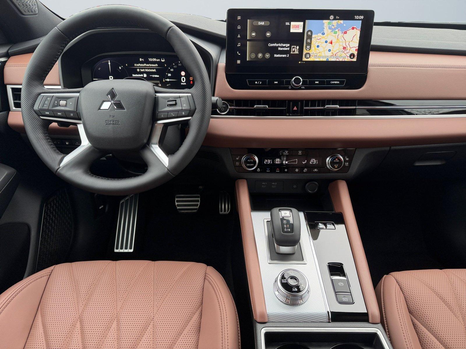 Mitsubishi Outlander Top Luxury 2.4 PHEV ACC+PDC+4xSHZ+NAV