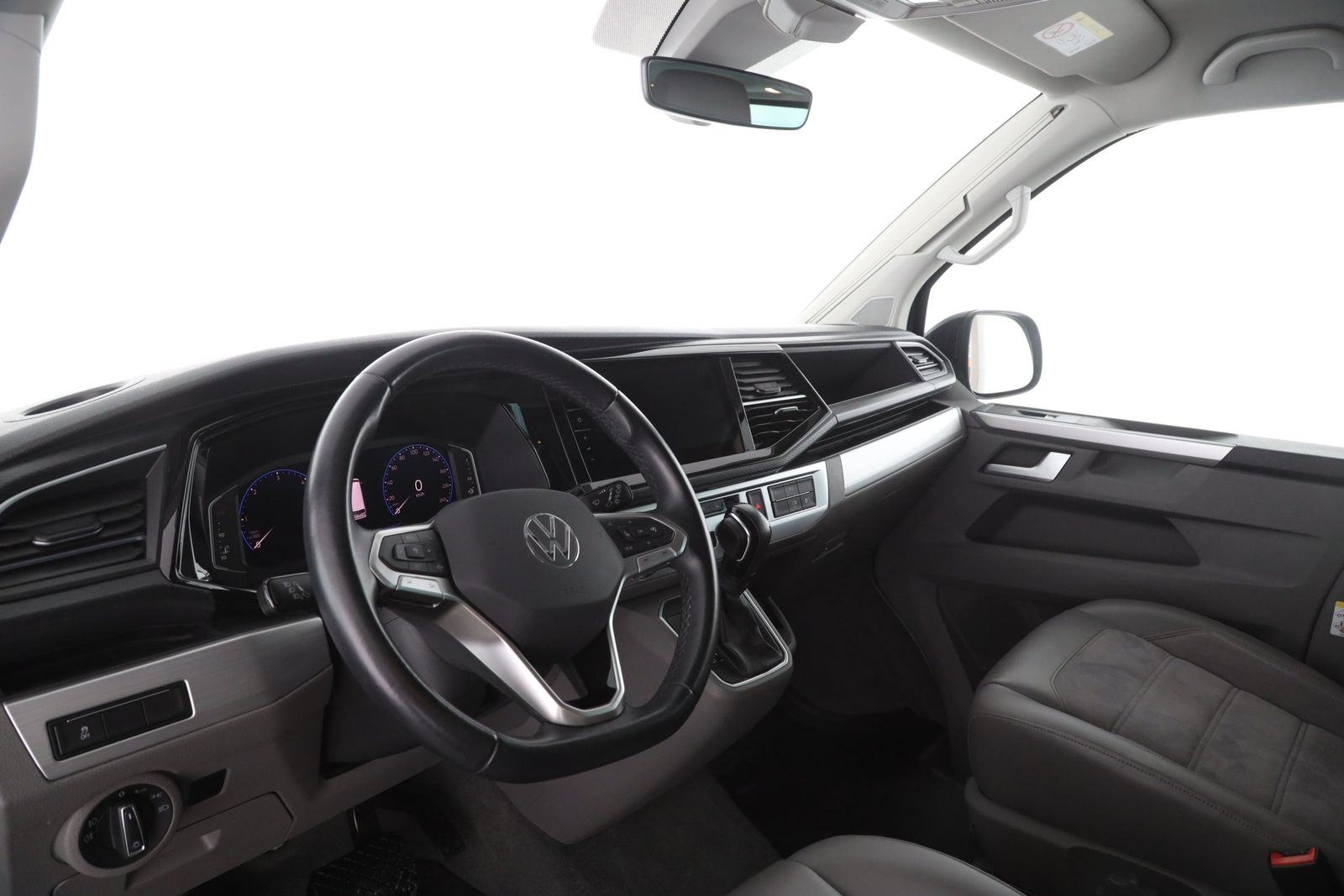 Volkswagen T6 California - Bild 11