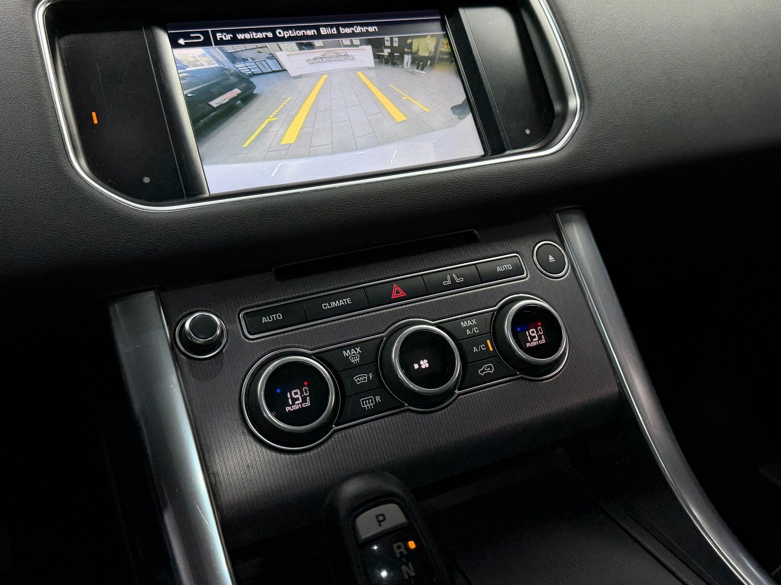 Fahrzeugabbildung Land Rover Range Rover Sport HSE Dynamic|AHK|PANO