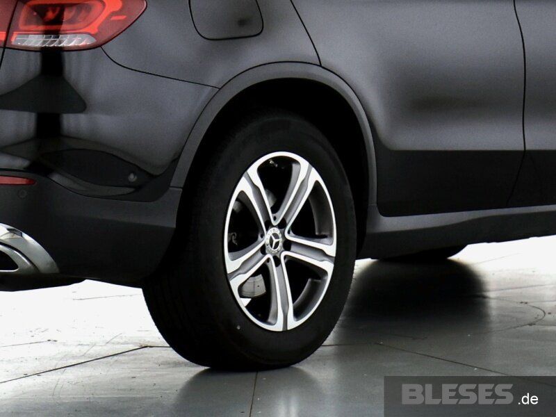 MERCEDES-BENZ GLC 220 – Bild 4