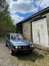 BMW 520i E28 - BMW 520: E28