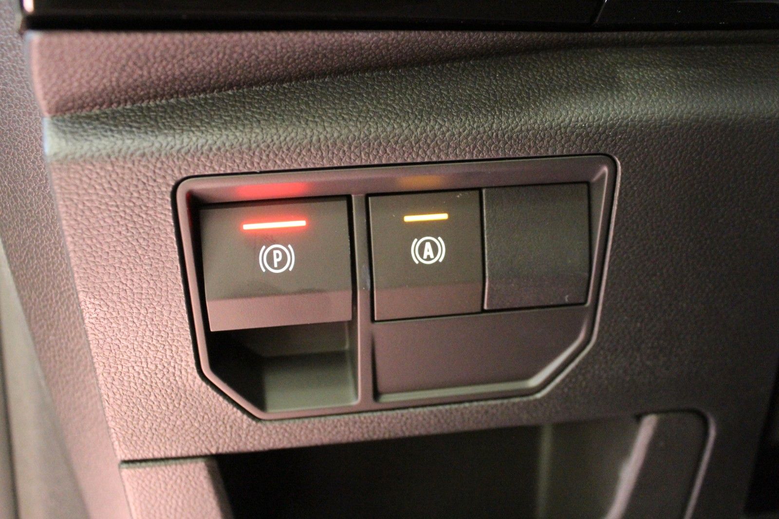 Fahrzeugabbildung Renault Austral Mild Hybrid 160 Techno *Allwetterreifen*