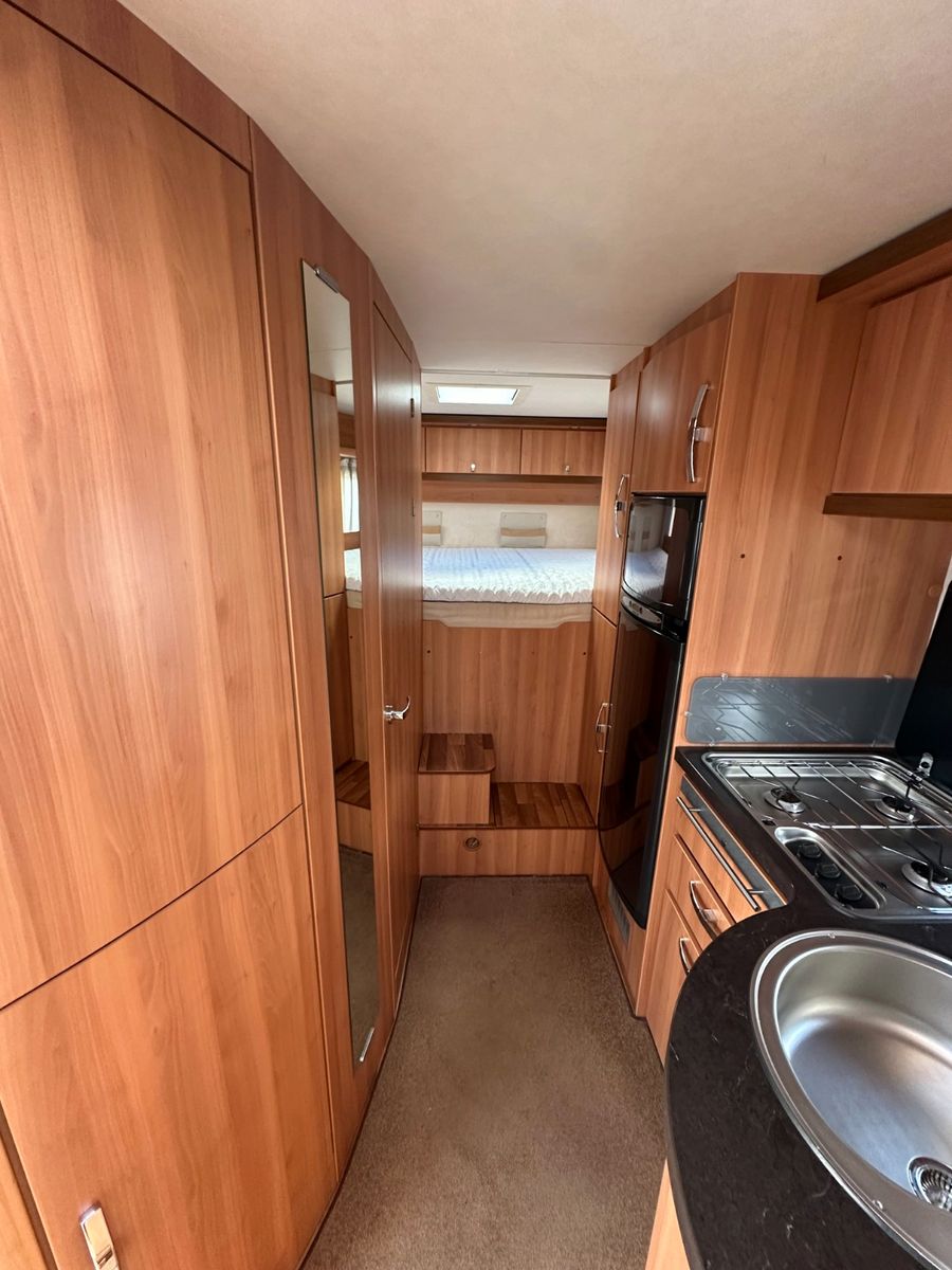 Fahrzeugabbildung HYMER / ERIBA / HYMERCAR T 614 CL exclusive line *super Ausstattung*