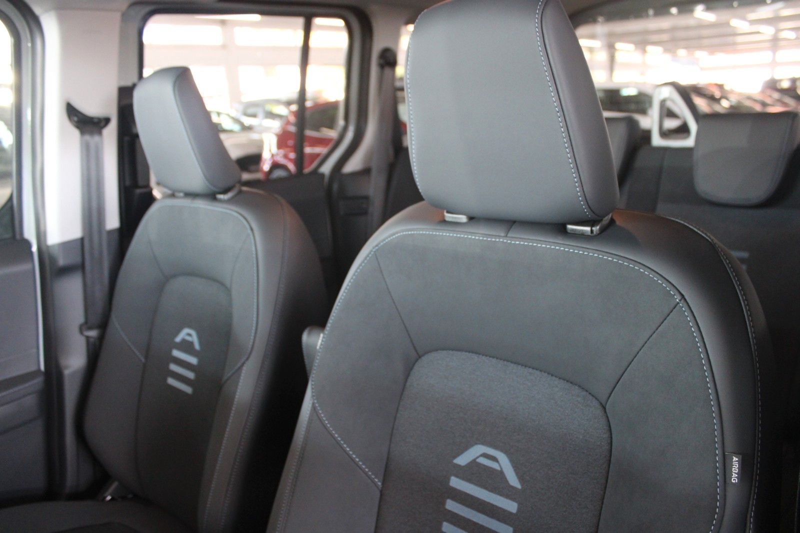 Fahrzeugabbildung Ford Tourneo Courier ACTIVE Winter + FahrerAssistPak3