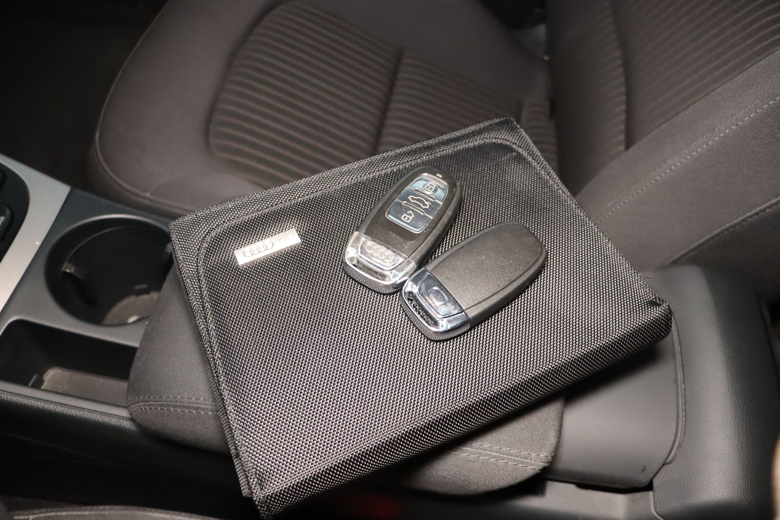 Fahrzeugabbildung Audi A4 2.0 TDI  Avant * Bi-Xenon * Navi * PDC