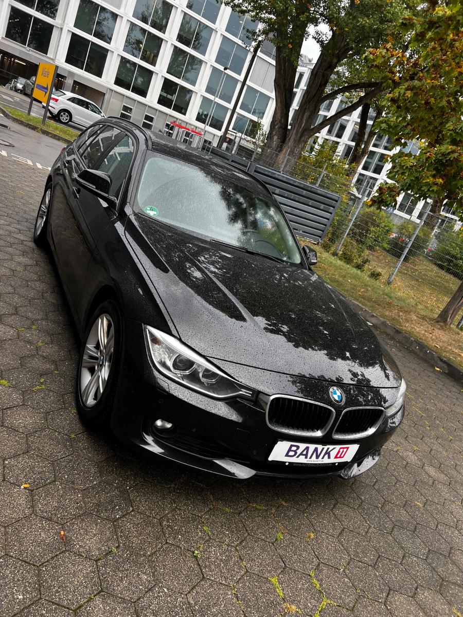 BMW 320 2013 — photo 11