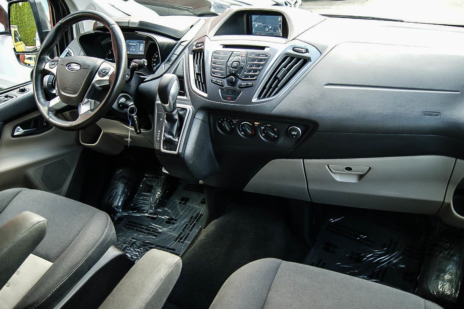 Fahrzeugabbildung Ford Tourneo Custom 2.0TDCi Auto 8-SITZE NAVI 1.HAND