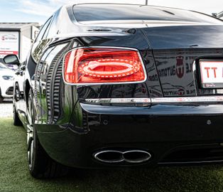 Fahrzeugabbildung Bentley Flying Spur 4.0 V8 PANO|CAM|LUFT|SHZ|SLF|KEYLES