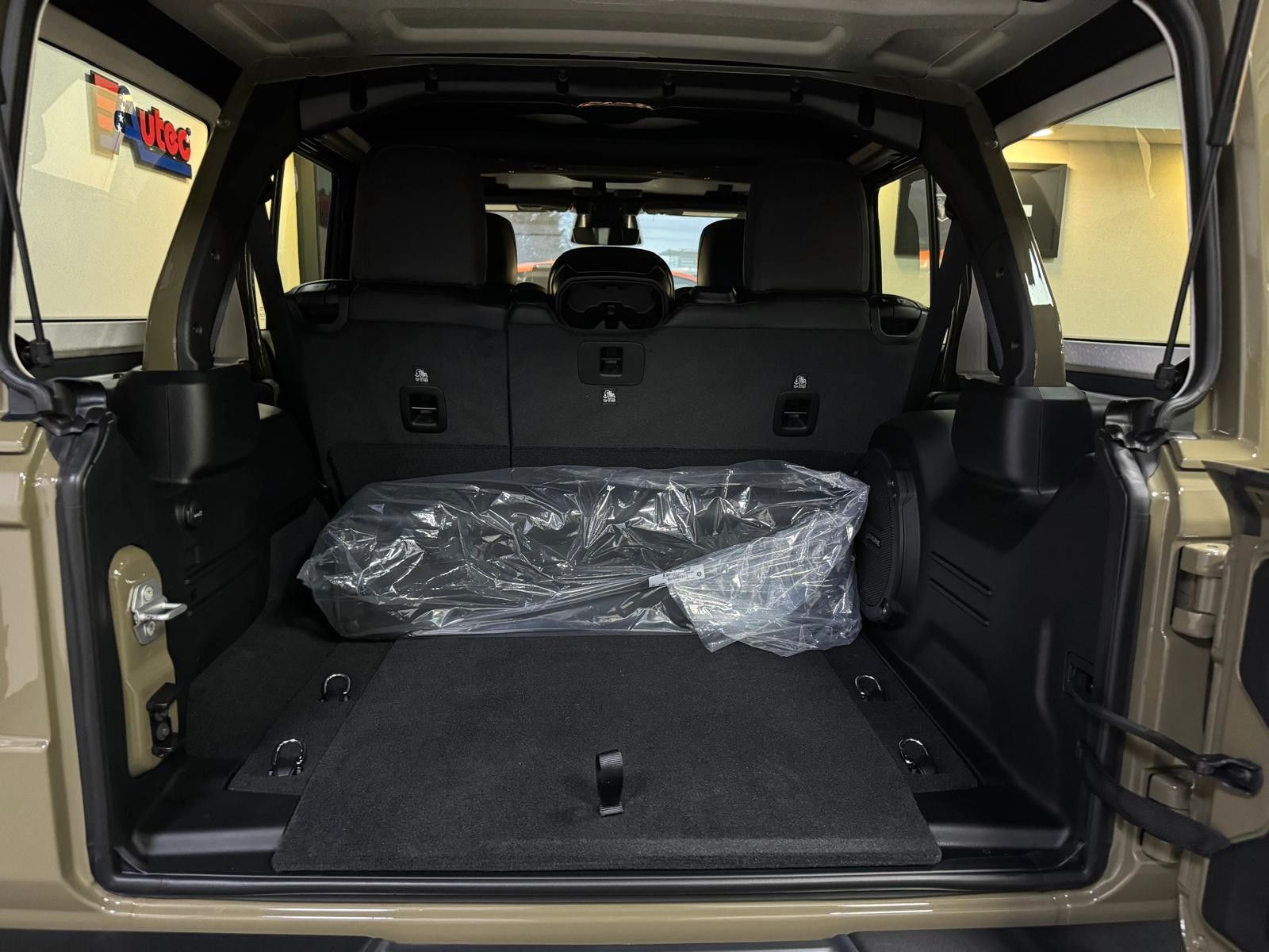Fahrzeugabbildung Jeep RUBICON X 3.6L-V6-CAM-HARDTOP-35"
