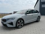 Skoda Octavia RS Combi+DCC+AHK+PANO+CANTON