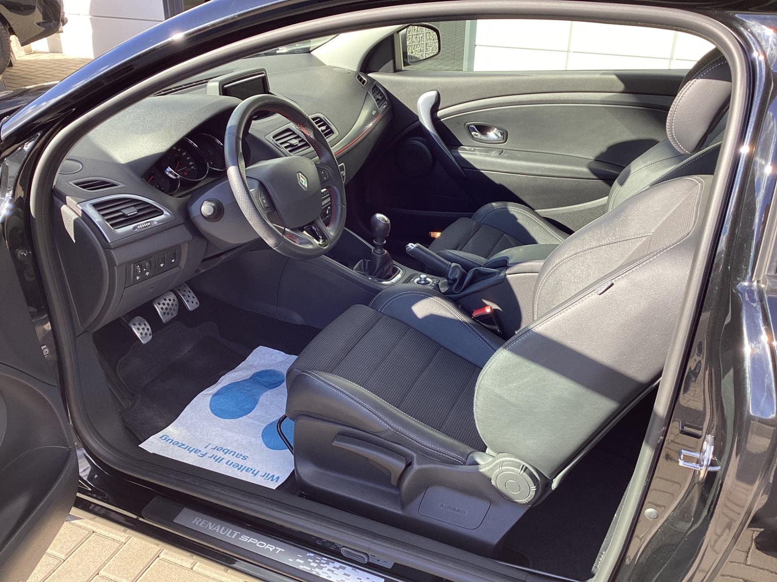 Renault Megane III Coupe GT Line 1,5 dCi 110 FAP