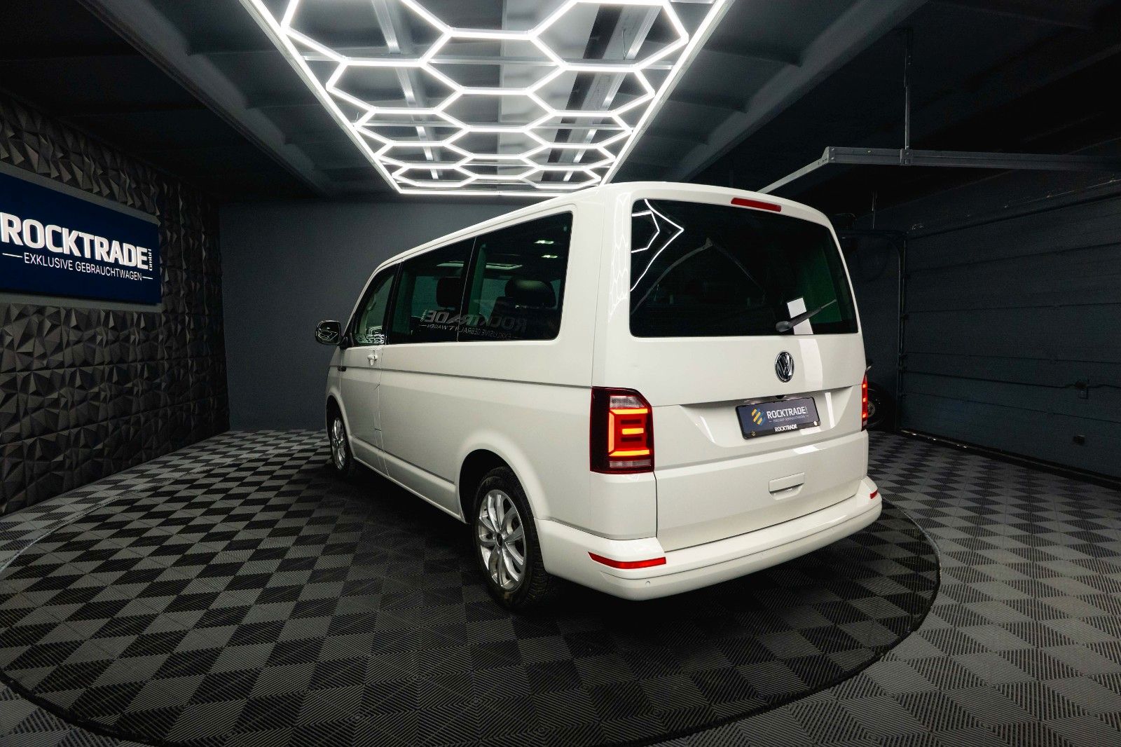 Fahrzeugabbildung Volkswagen T6 Multivan Edition 30 4Motion Sport *LED*Kamera