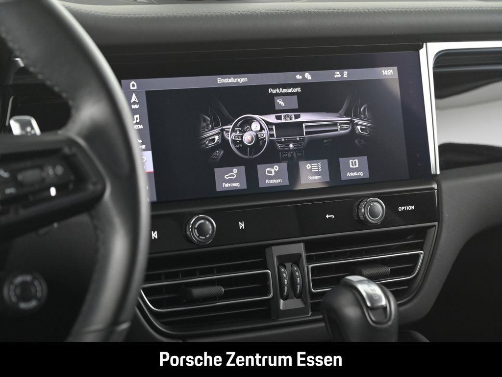 PORSCHE Macan 2022