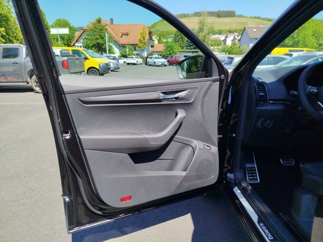 Fahrzeugabbildung SKODA Karoq Sportline TS110/1.5A7F, AHK, Rückfahrkame
