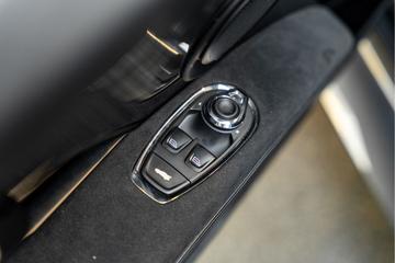 2019 Aston Martin DBS — миниатюра 41