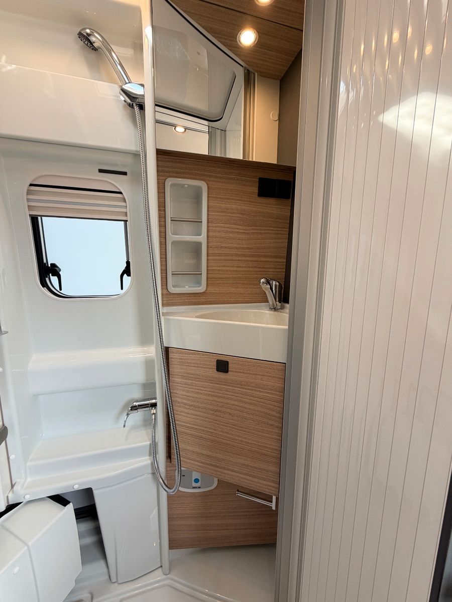 Fahrzeugabbildung Malibu Van Diversity GT skyview 640 LE K Lucca MJ26