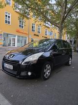 Peugeot 5008 - gebrauchte Peugeot 5008 aus dem Jahr 2009