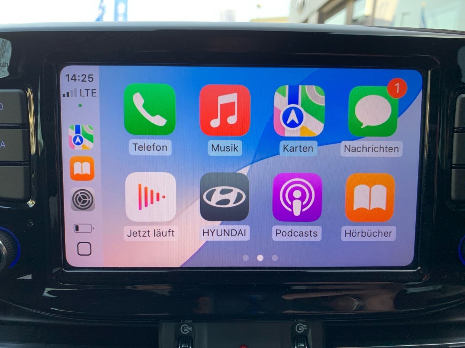 Fahrzeugabbildung Hyundai i30 1.0 T-GDI Edition 30 8x bereift 1Hd