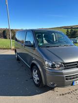 Volkswagen VW T5 Multivan 2.0 TDI  132 kW EZ 02/2011  - Volkswagen aus 2011: Multivan