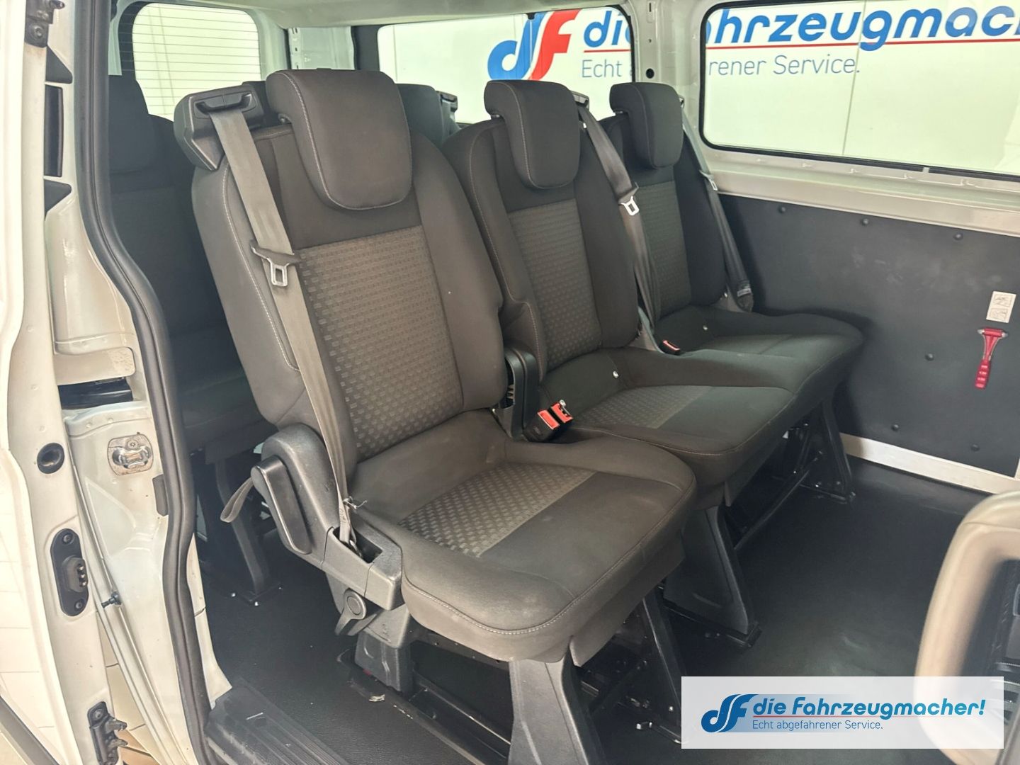 Fahrzeugabbildung Ford Transit Custom 320 L2 Trend 2.0 TDCi EU6d-T Dyn.
