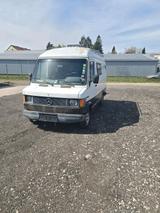Mercedes-Benz 210D - Mercedes-Benz Sprinter: 210 D