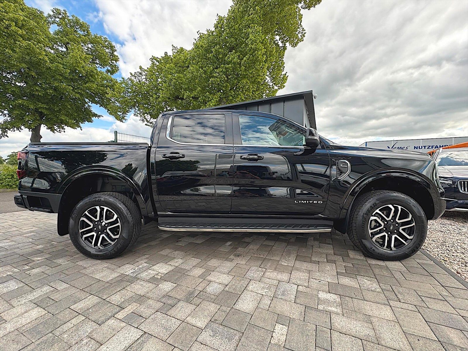 Fahrzeugabbildung Ford Ranger 2.0 EcoBlue Limited Doka 4x4 *LED*DAB*