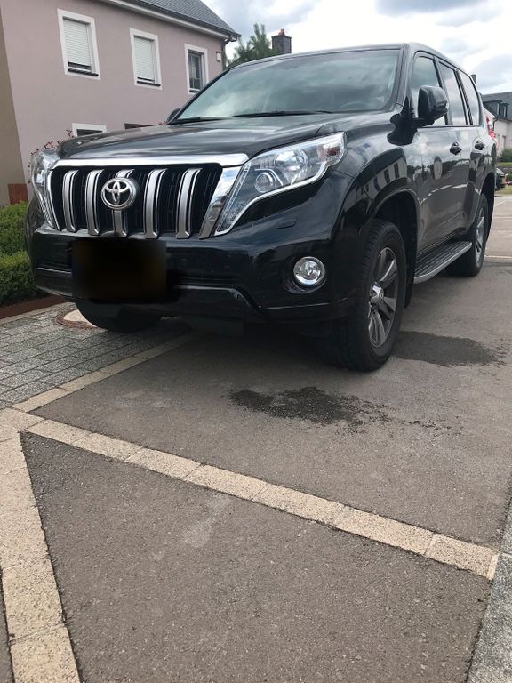 Image of Toyota Land Cruiser