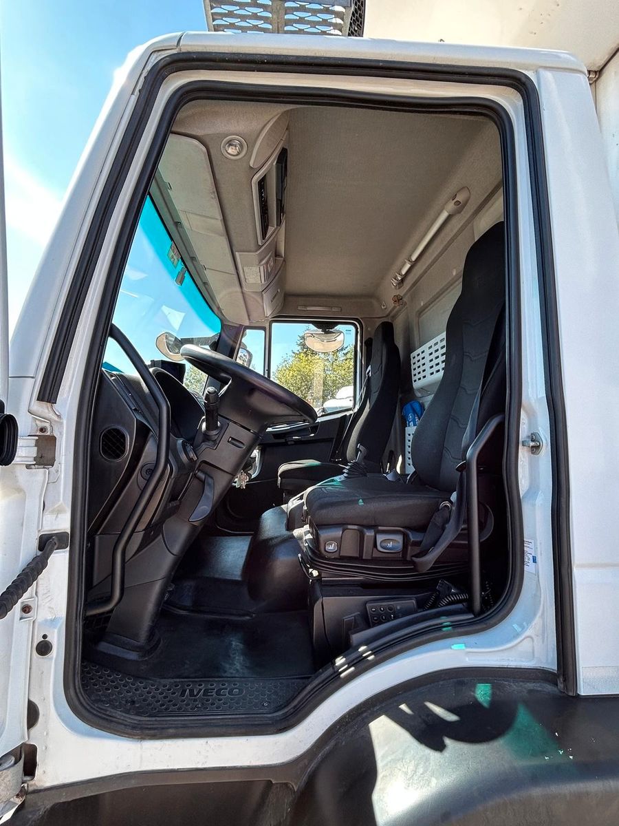 Fahrzeugabbildung Iveco 180 E 250 Kühlkoffer, Thermo King