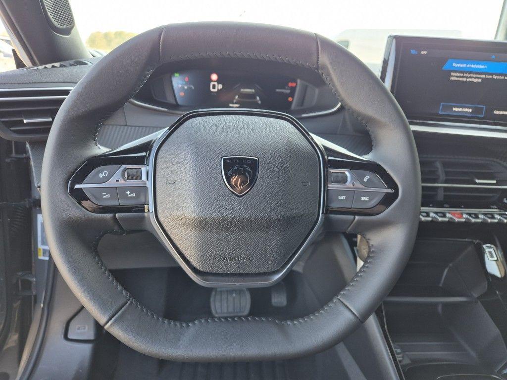Peugeot 2008 Hybrid 145 Allure KLIMAAUT.+LED+SITZHZG.