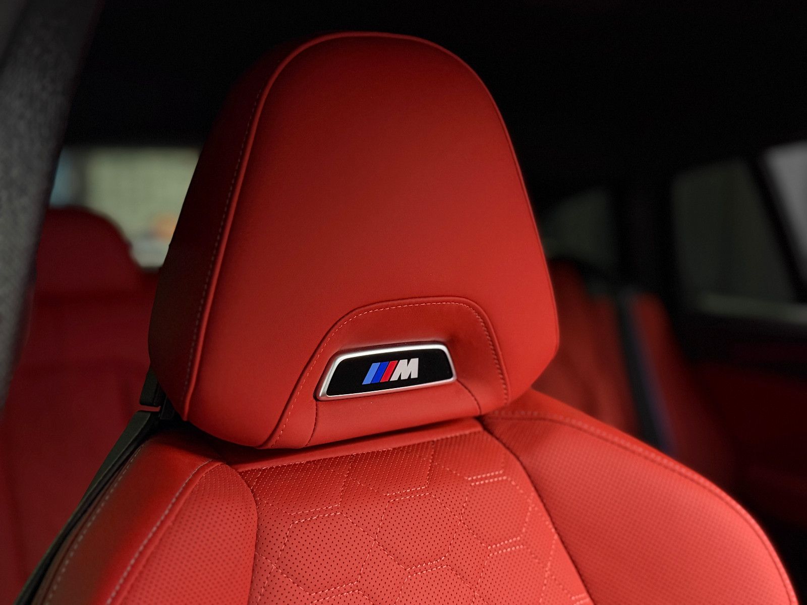 Fahrzeugabbildung BMW X4 M Competition |CARBON|H/K|LASER|HuD