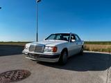 Mercedes-Benz W124 250D H-Kennzeichen TÜV NEU - gebrauchte Mercedes-Benz 250 aus dem Jahr 1992