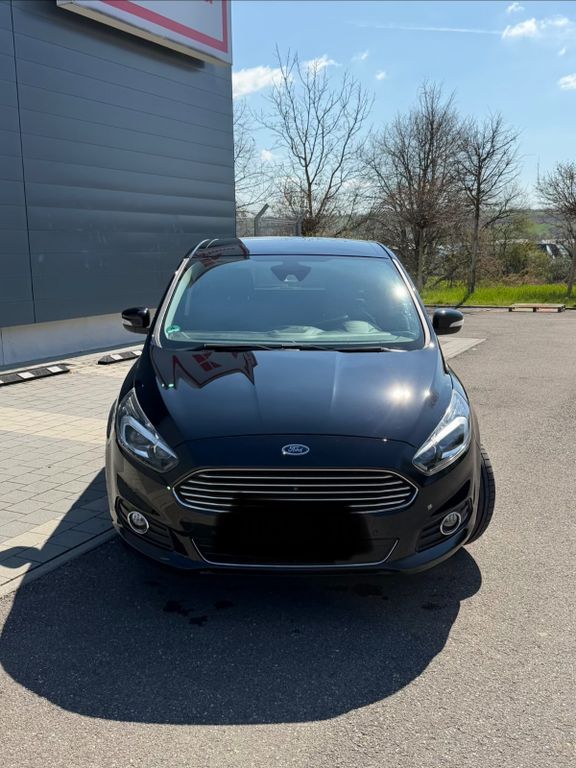 Image of Ford S-Max