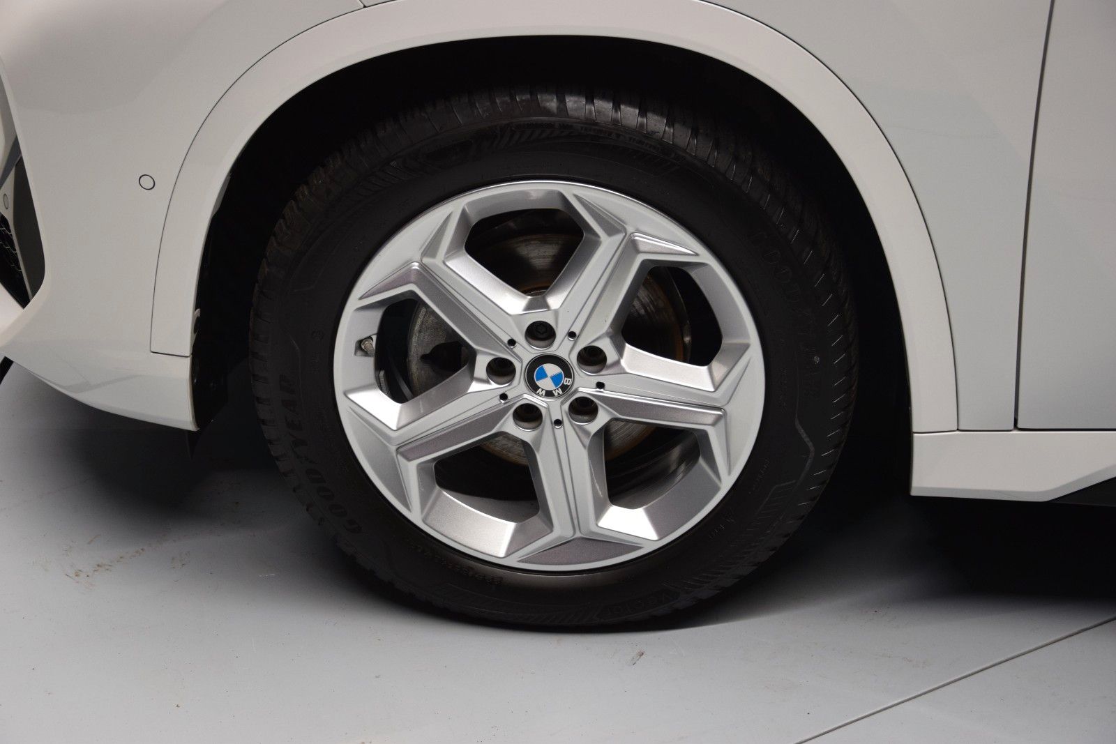 Fahrzeugabbildung BMW X1 18 i sDrive M Sport Pano LED Leder h/k Memory