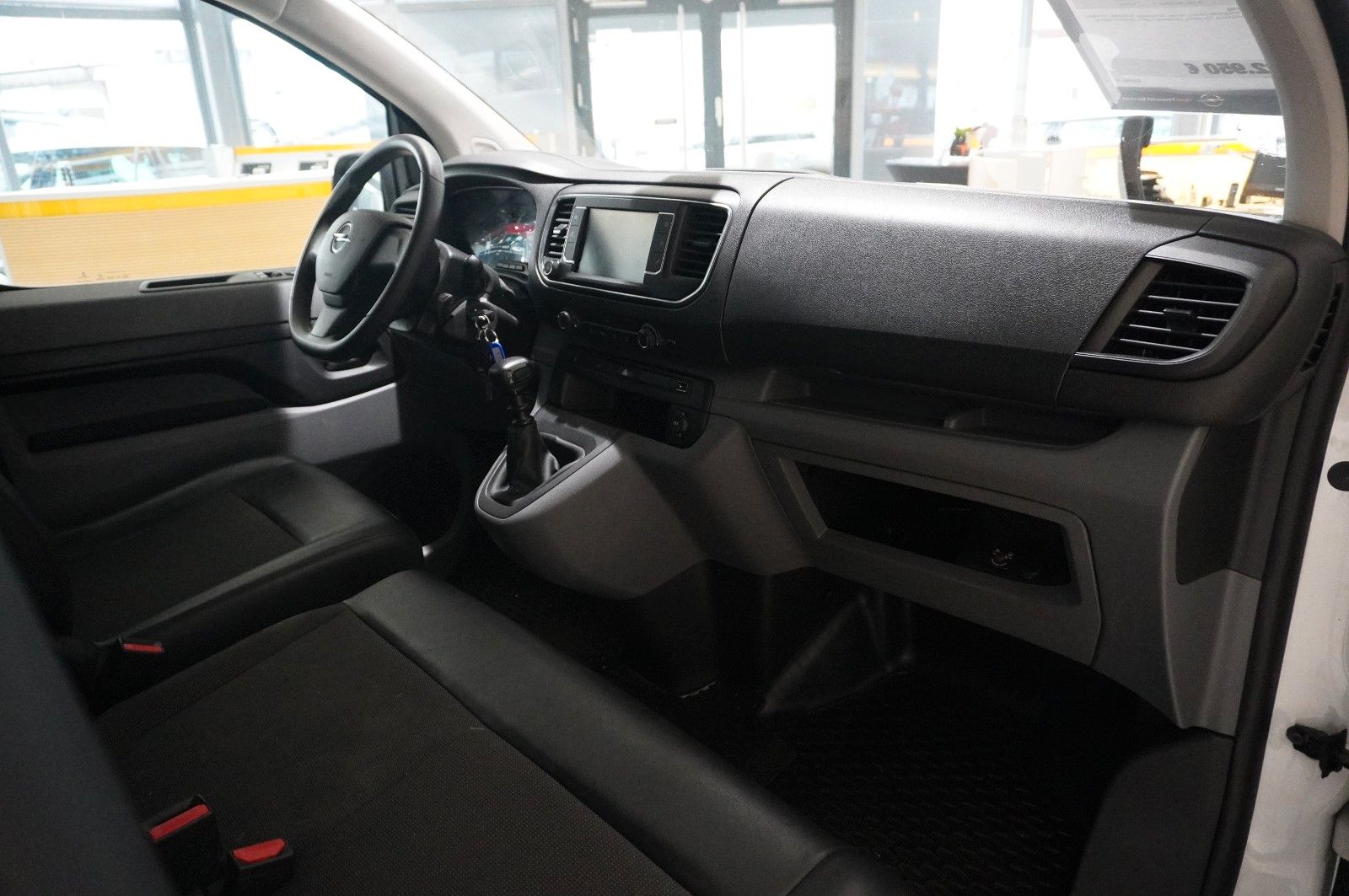 Fahrzeugabbildung Opel Vivaro Cargo 1.5D M EDITION KLIMA/DAB+/PDC/TEMP.