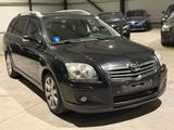 Toyota Avensis Kombi 2.2 D-CAT Travel - Toyota Avensis: Travel