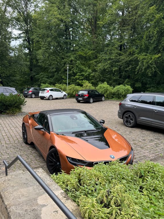 BMW i8