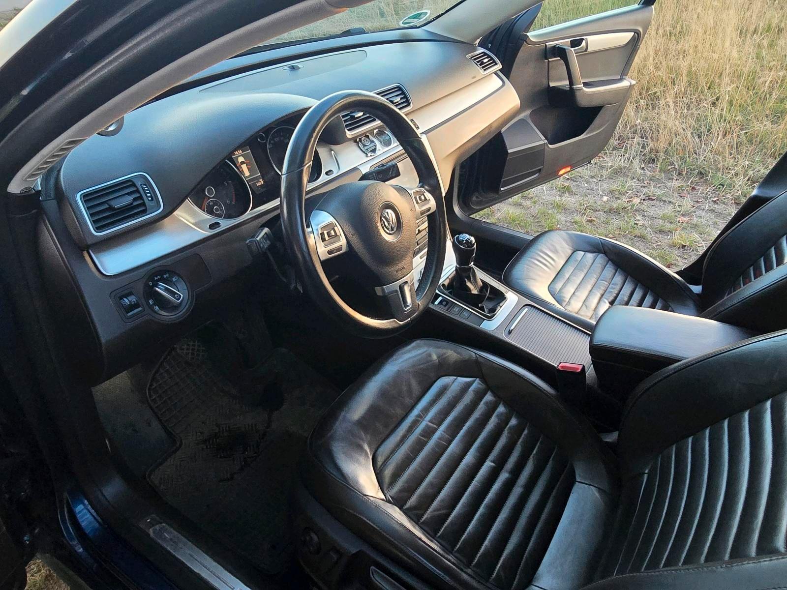 Volkswagen Passat 2011 — photo 7