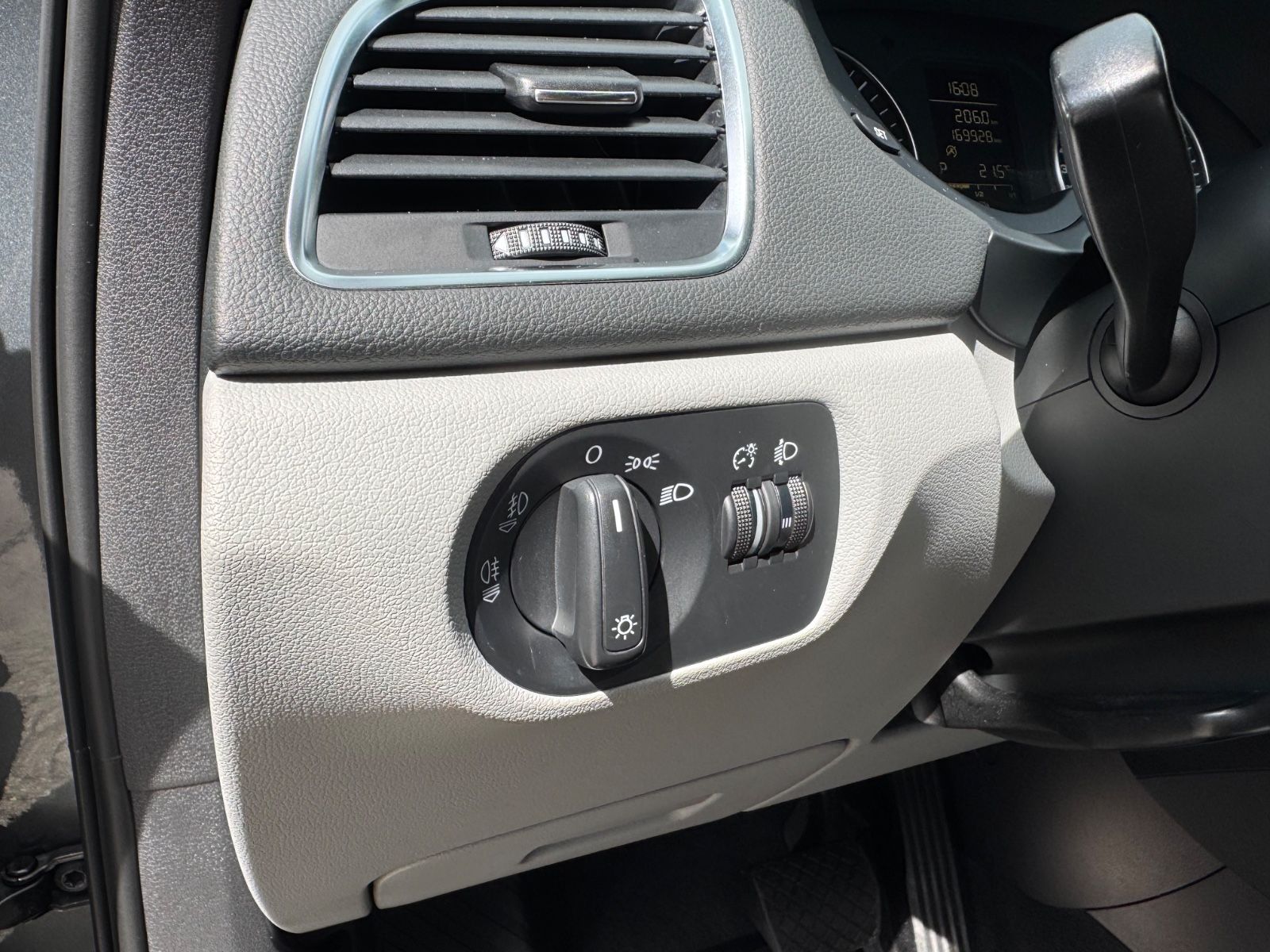 Fahrzeugabbildung Audi Q3 2.0 TDI quattro S-Tronic/SHZ/ALU/TÜV-NEU/