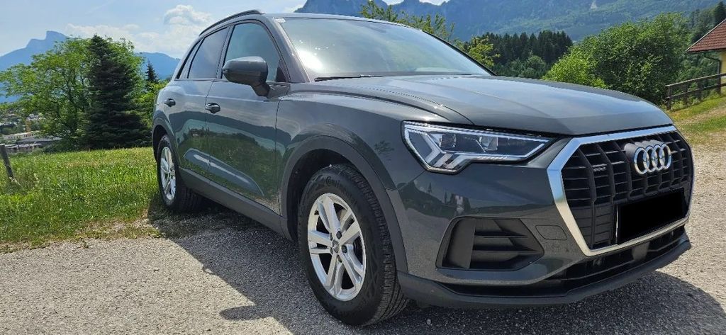 Image of Audi Q3