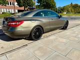 Mercedes-Benz E 250 CGI BlueEFFICIENCY, Kamera, AHK, Sitzbelüf - Mercedes-Benz E 250: Coupé, Cgi