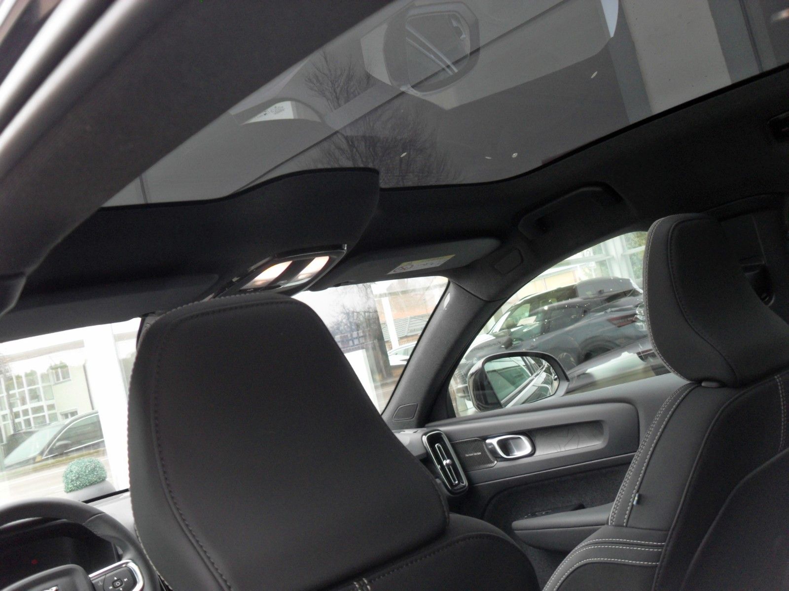 Fahrzeugabbildung Volvo C40 Ultimate | 360° | WP