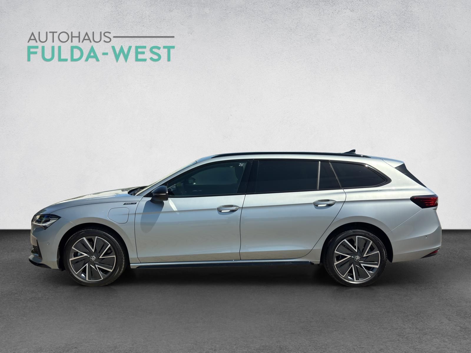 Skoda Superb Combi IV Hybrid Sportline AHK 5J.Garantie imagem 3