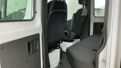 Fahrzeugabbildung Mercedes-Benz Sprinter 215 CDI 9G DoKa Klima AHK
