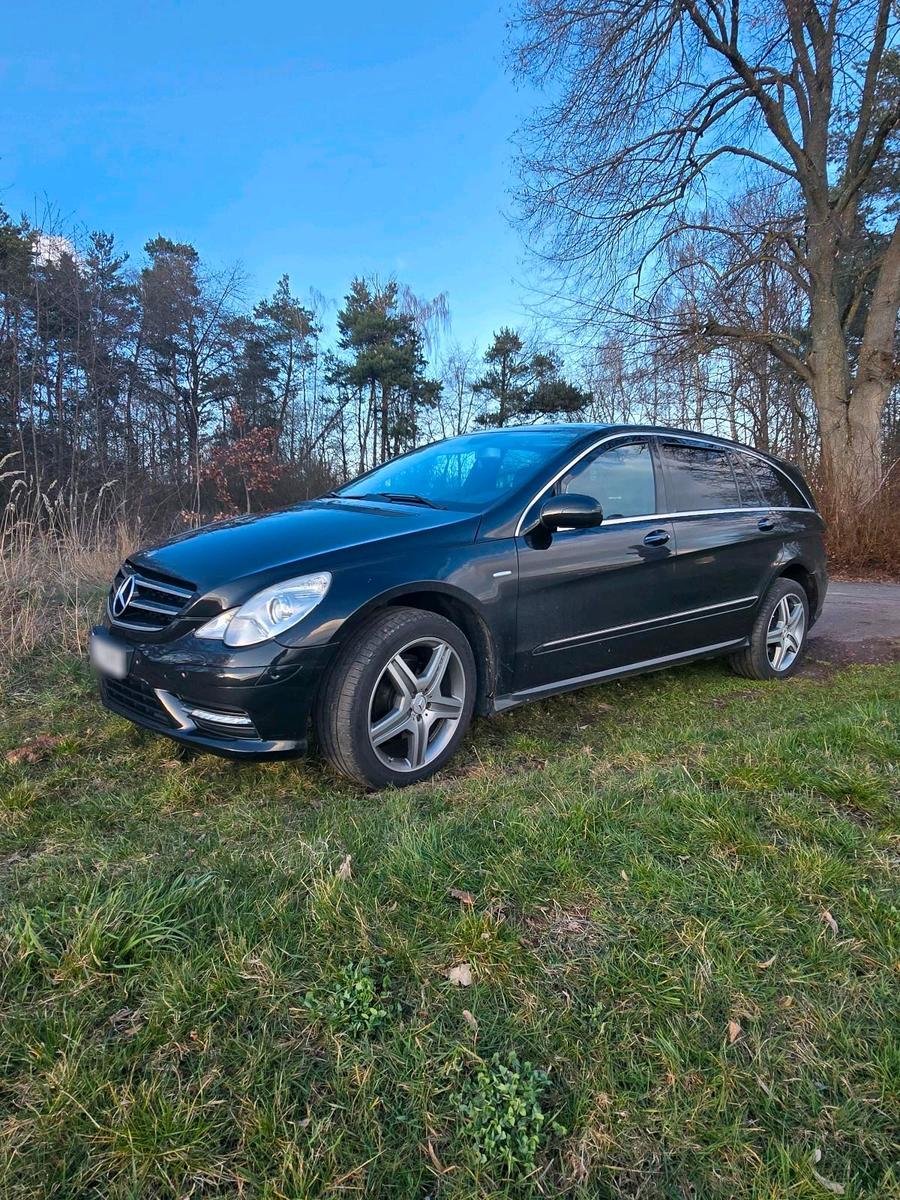 Mercedes-Benz V 250