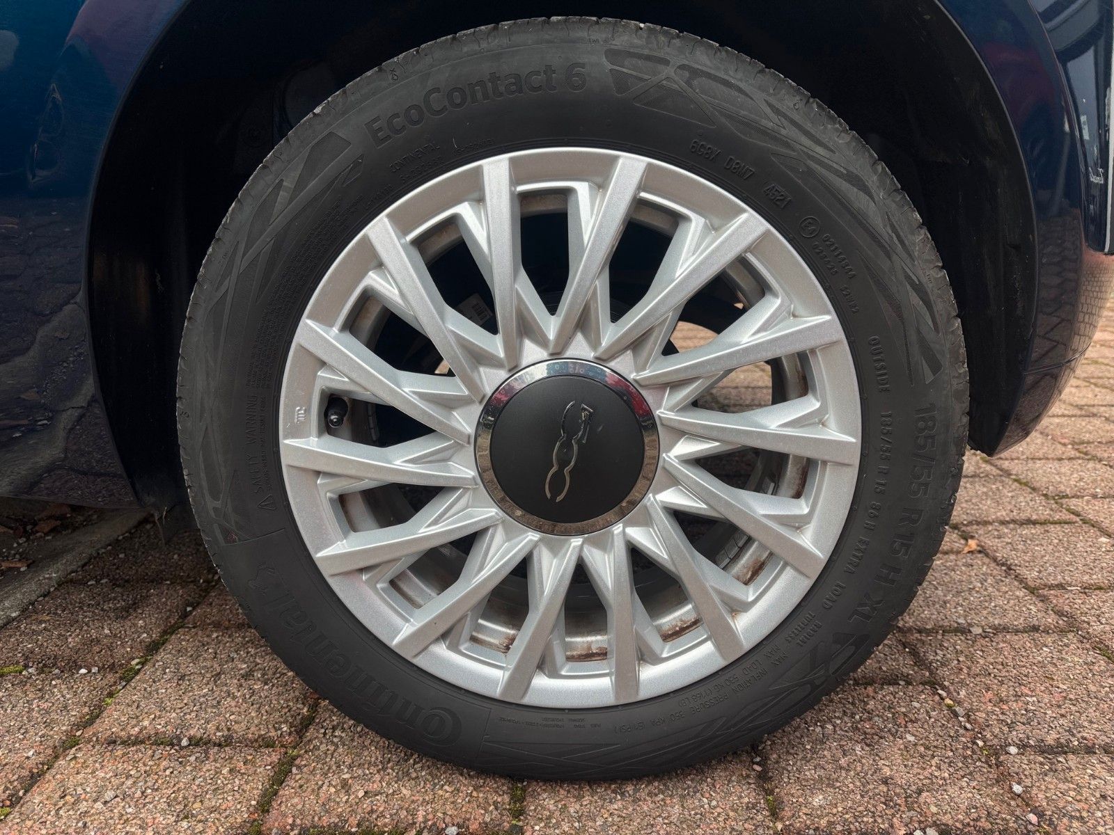 Fahrzeugabbildung Fiat 500C Hybrid Dolcevita 70PS NAVI KLIMA