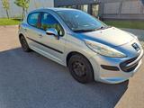 Peugeot 207, 1.4 HDI, Diesel, TÜV bis 10/2027 - Peugeot 207 mit Diesel-Antrieb: Kleinwagen