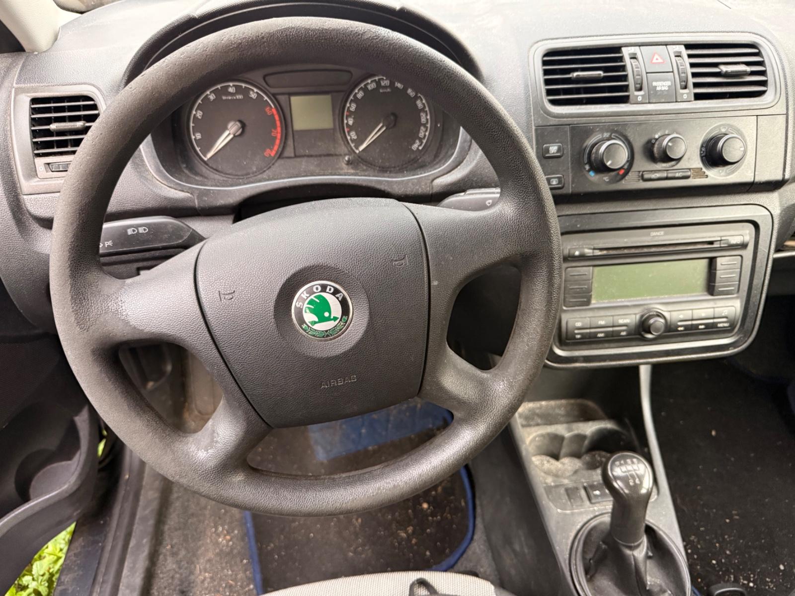 Skoda Fabia 2009 — photo 6