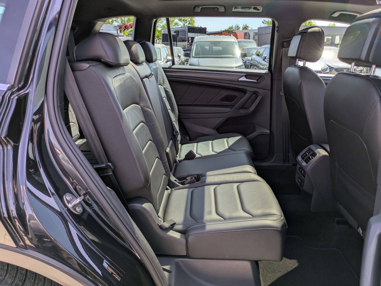 Fahrzeugabbildung SEAT Tarraco 2.0TDI Xcellence 4D 7SITZE*AHK*STHZ*PANO
