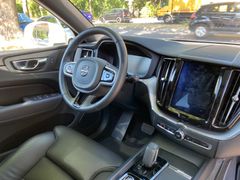 Fahrzeugabbildung Volvo XC60 2.0D AWD Momentum Pro*Panorama*HarmanKardon