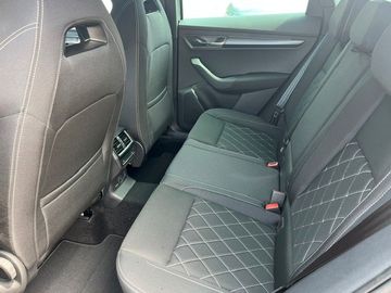 Fahrzeugverkauf 9 Skoda Karoq Sportline 1.5 Matrix+AHK+Panodach+Kamera